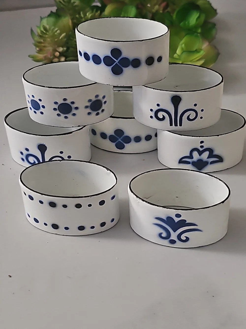 IKEA Heder White Enamel Napkin Rings with Blue Floral Motifs - Set of 8